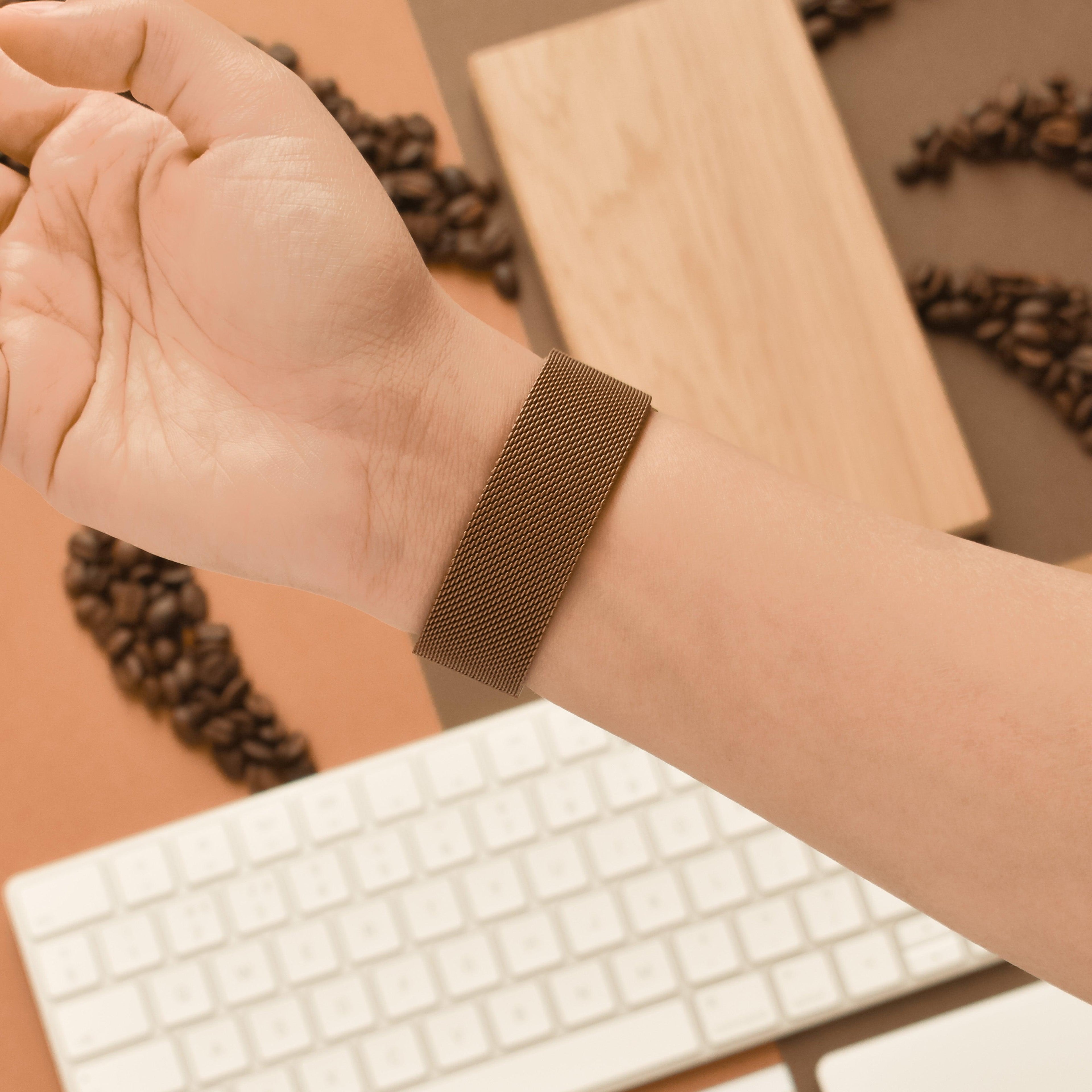 Manyetik Zincirli Apple Watch Kayışı - Kahve