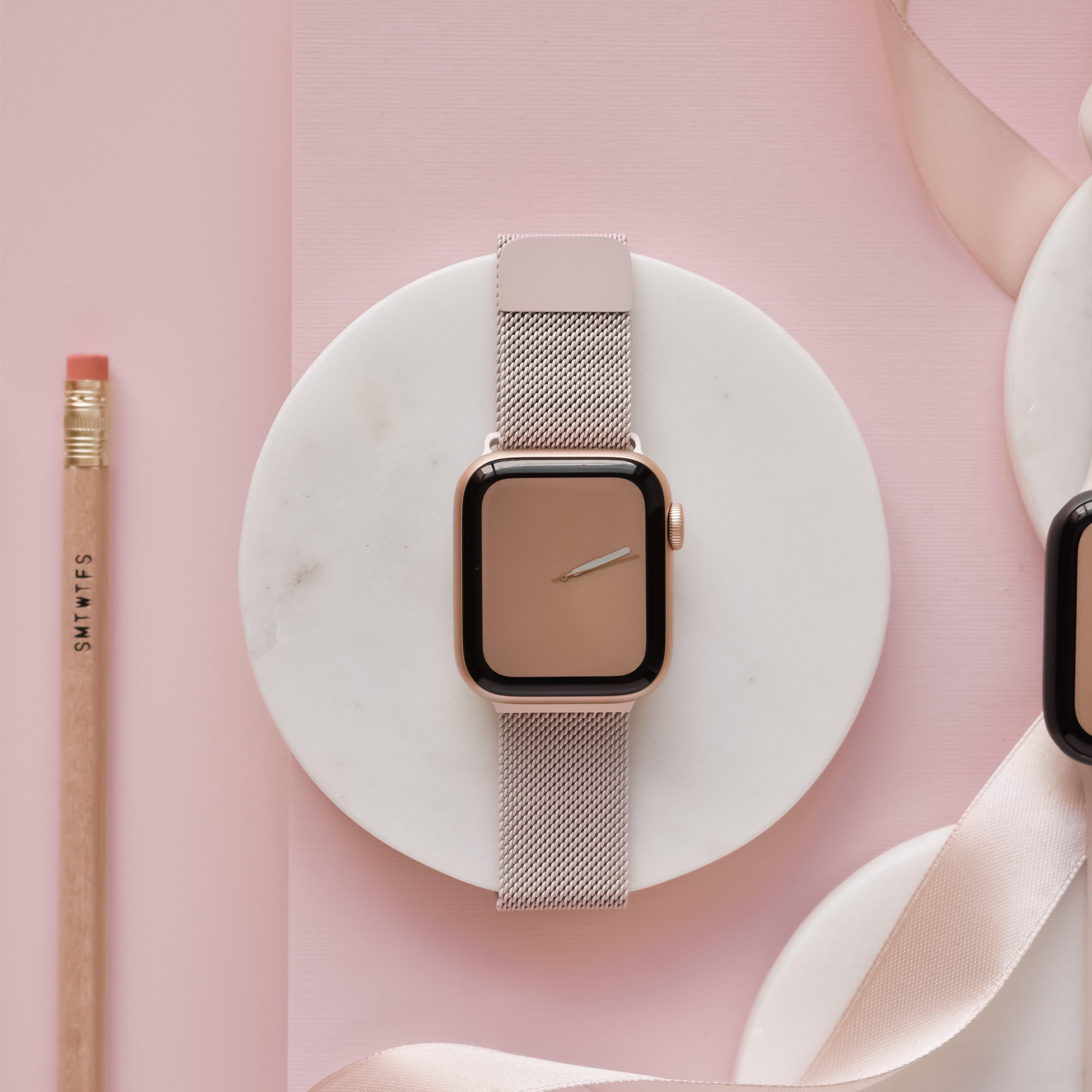 Manyetik Zincirli Apple Watch Kayışı - Pudra Pembesi