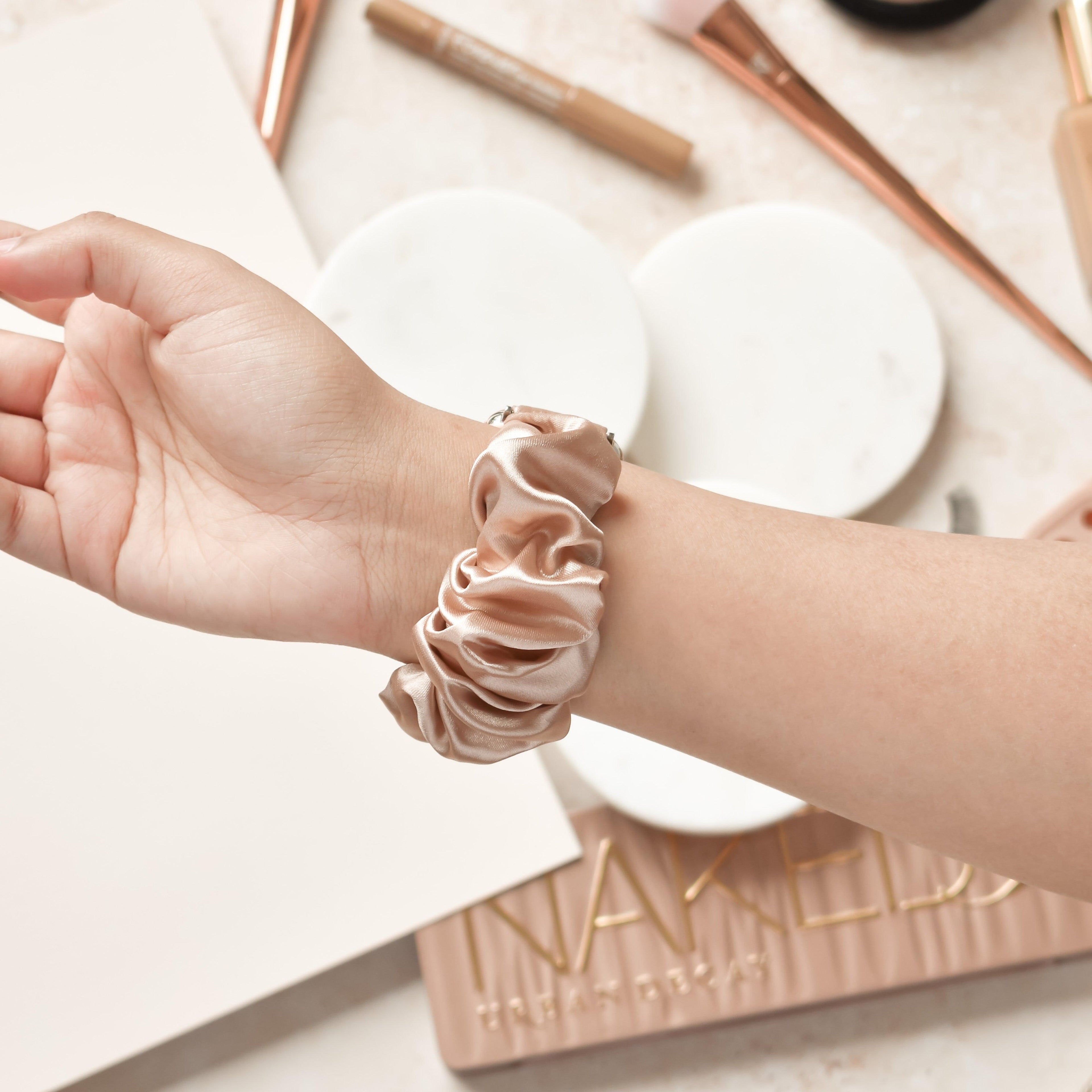 Scrunchie Apple Watch Strap - Caramel Latte