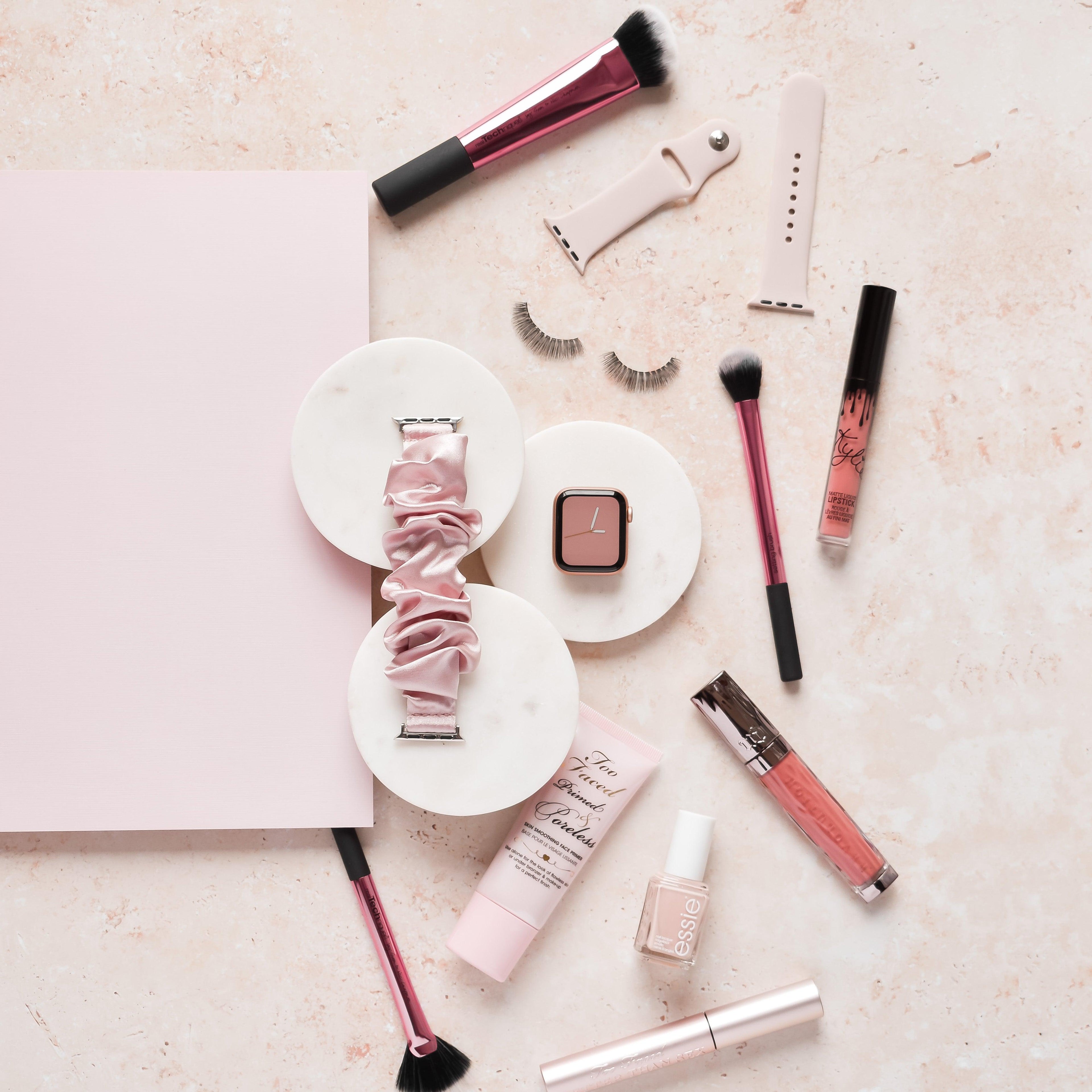 Scrunchie Apple Watch Strap - Powder Pink