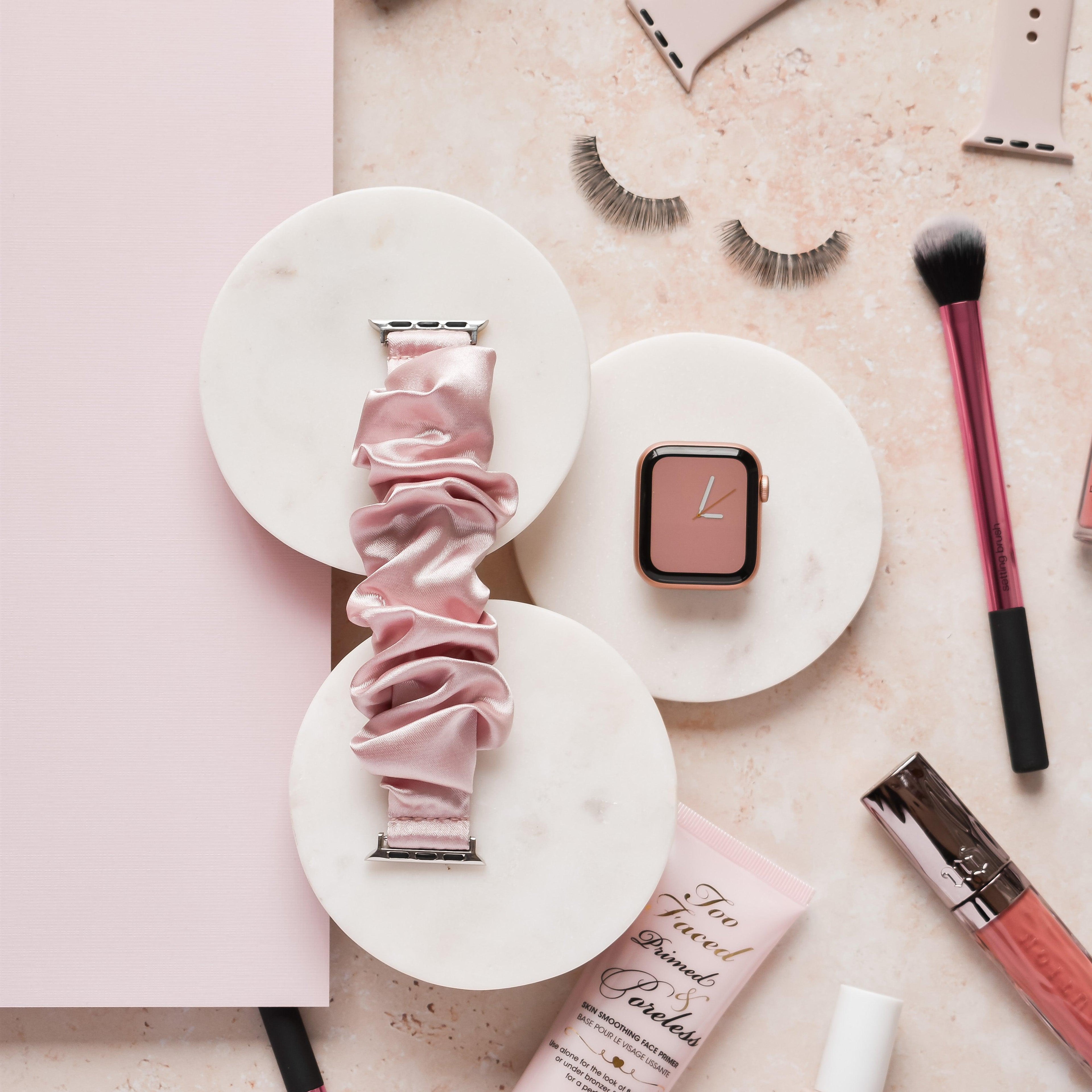 Scrunchie Apple Watch Strap - Powder Pink