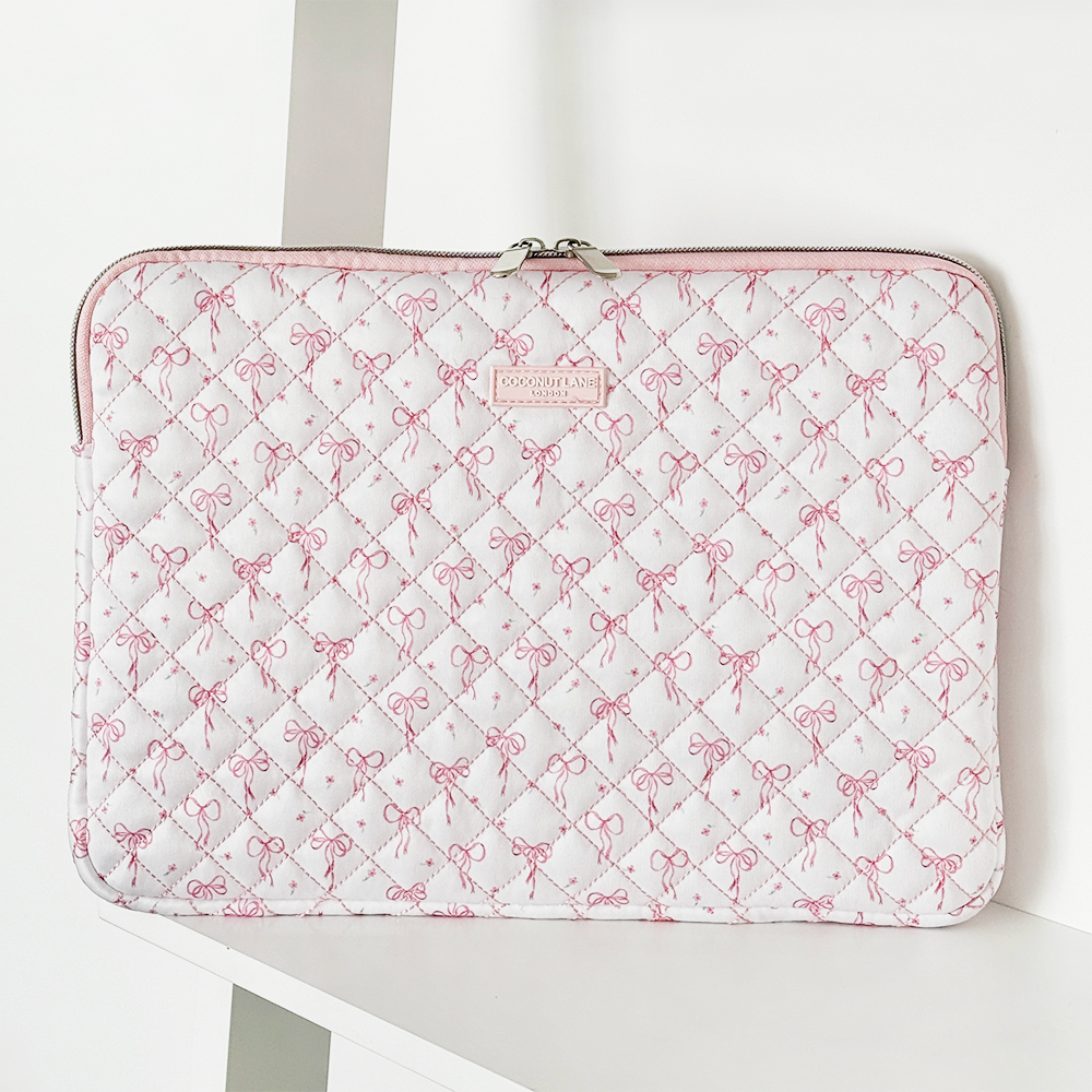 Quilted Dainty Bows Laptop Sleeve