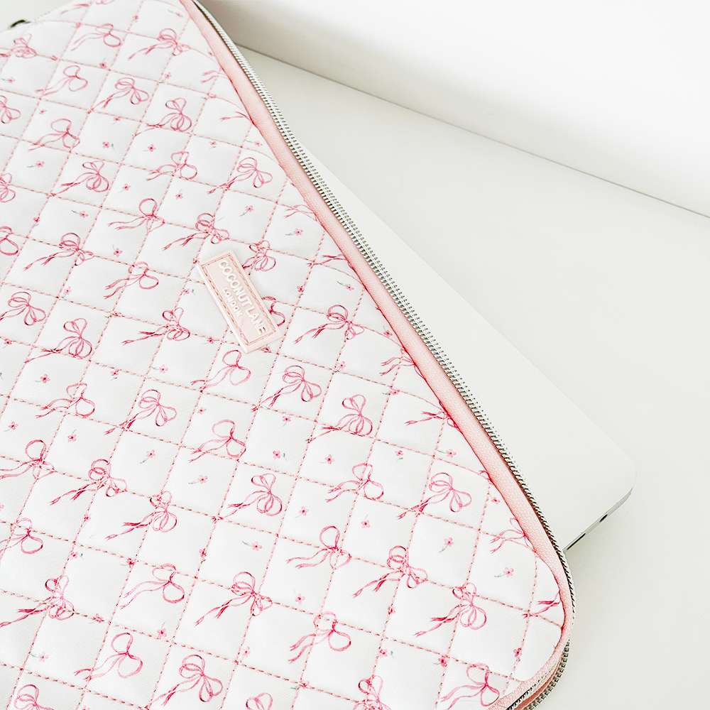 Quilted Dainty Bows Laptop Sleeve