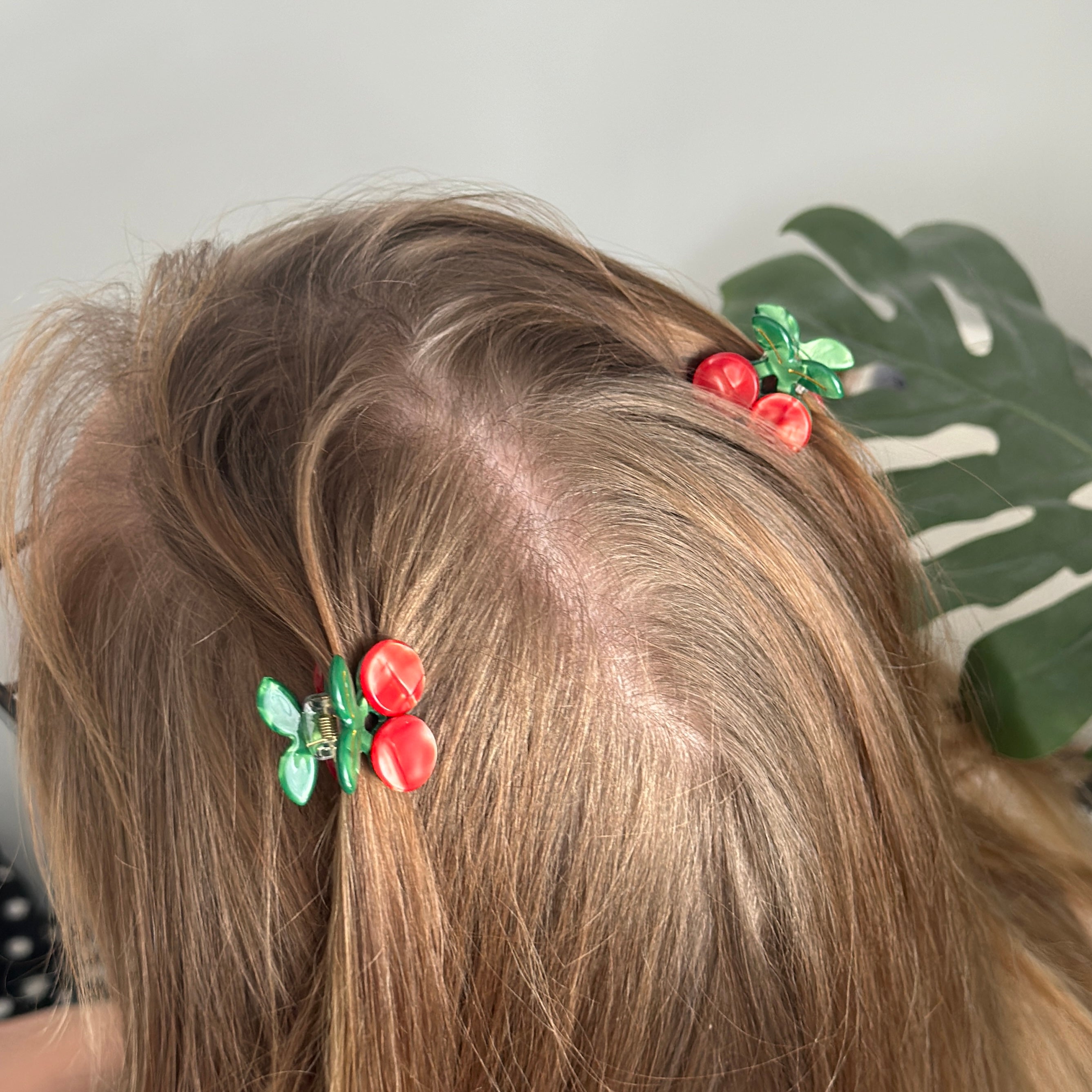 Kiraz Mini Pençe Klipsleri