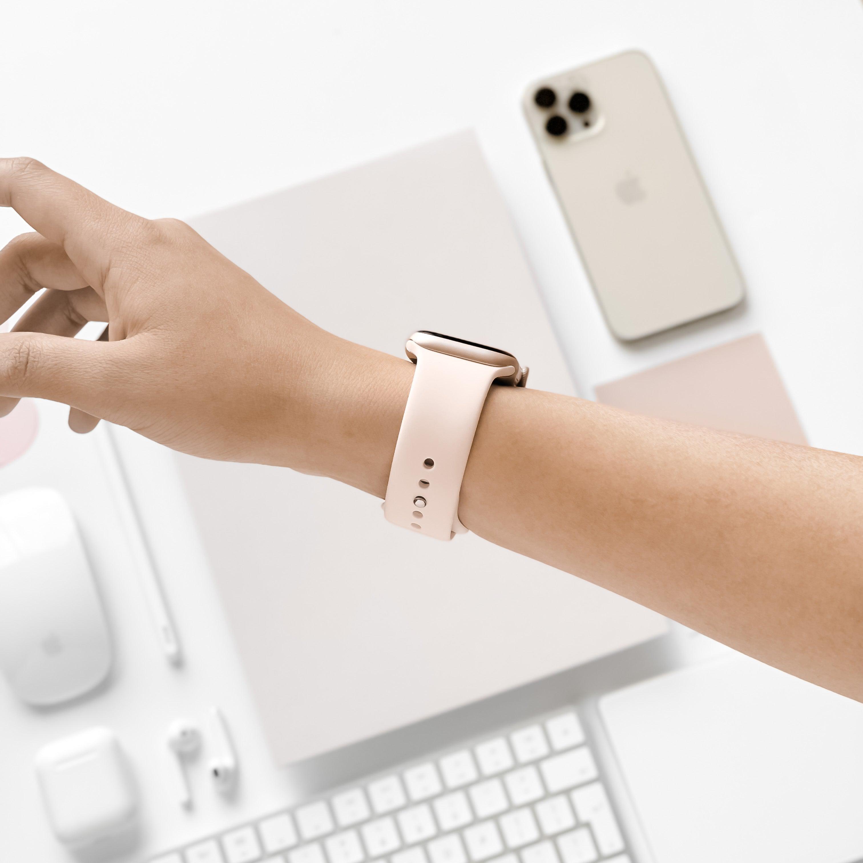 NAKD Apple Watch Kayışı - Badem Beyazı 