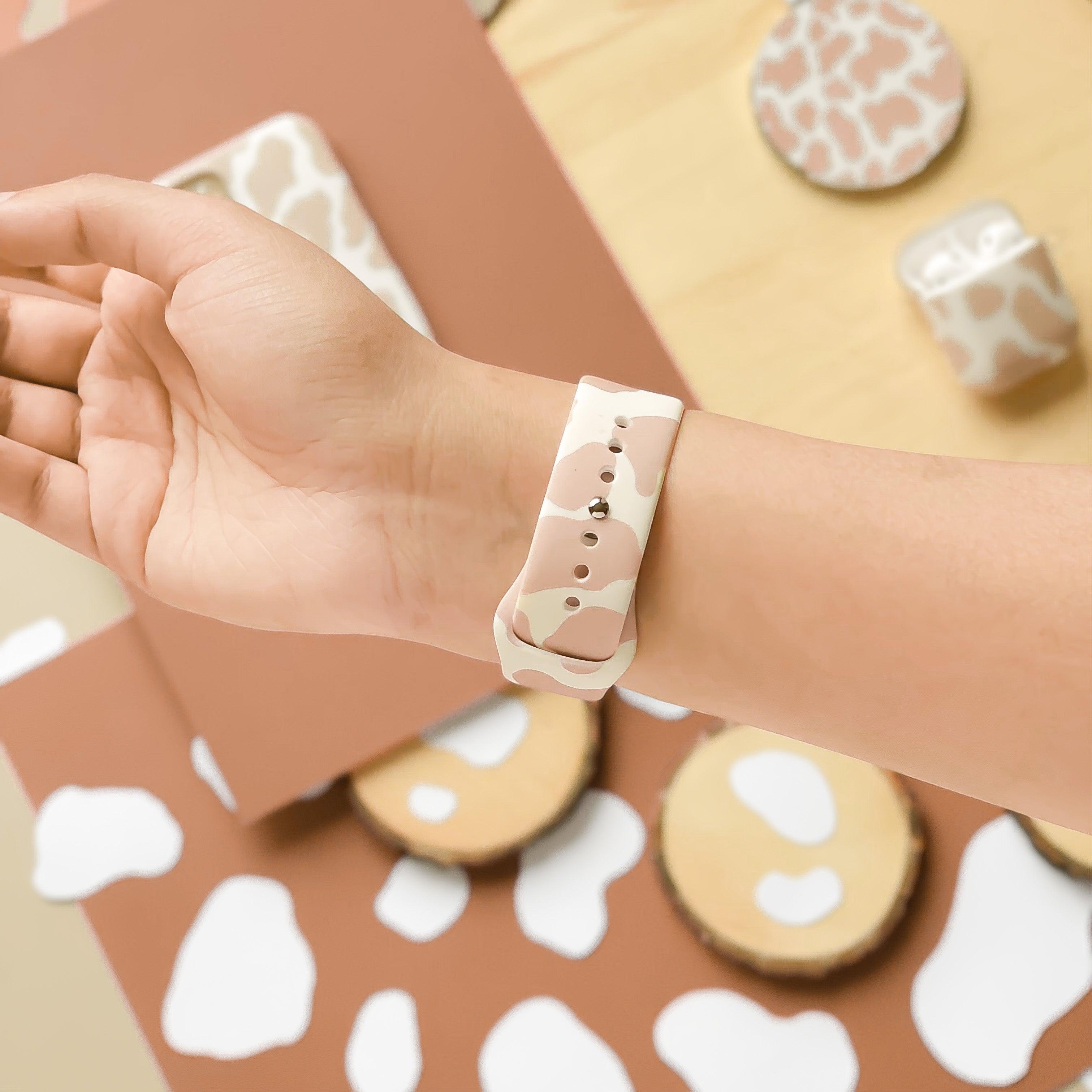 Çıplak İnek Desenli Apple Watch Kayışı