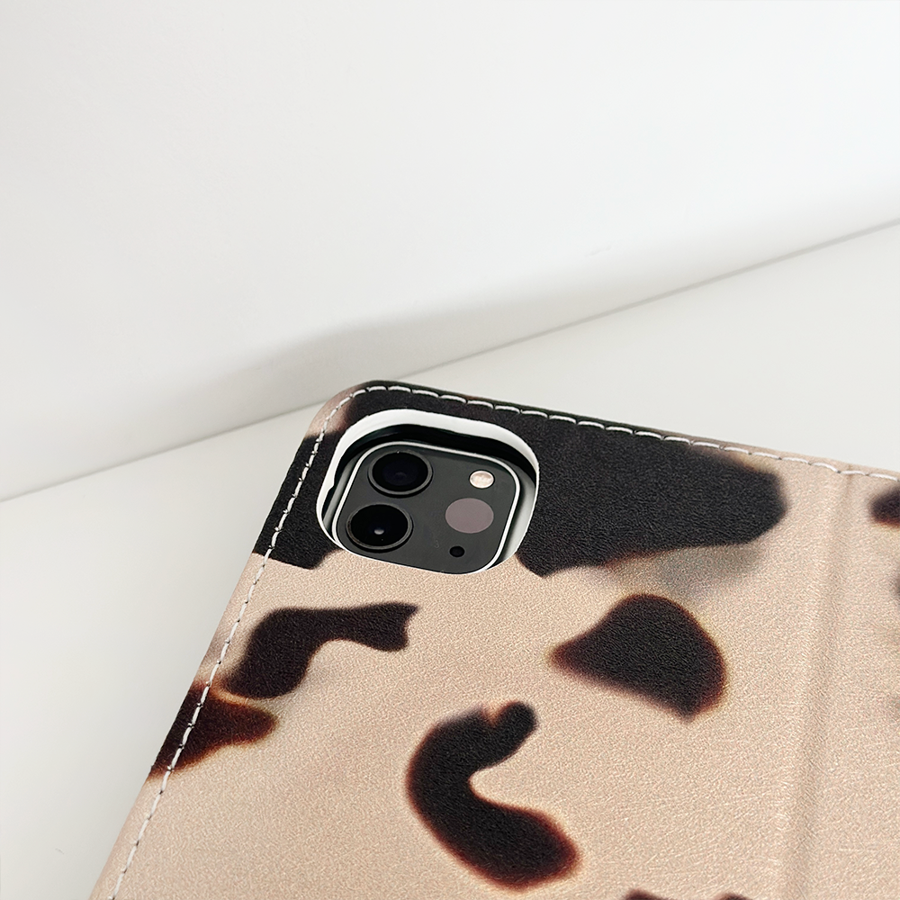 Fildişi Kaplumbağa Desenli iPad Kılıfı 