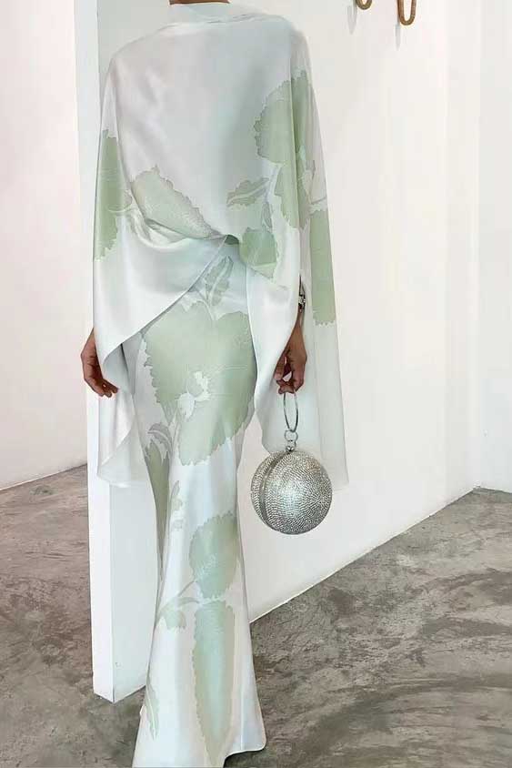 Elegant Floral Turtleneck Skirt Suit