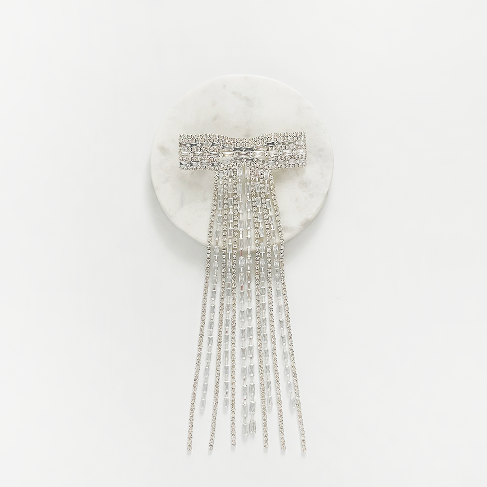 Elmas Taşlı Fiyonklu Püsküllü Saç Tokası - Gümüş