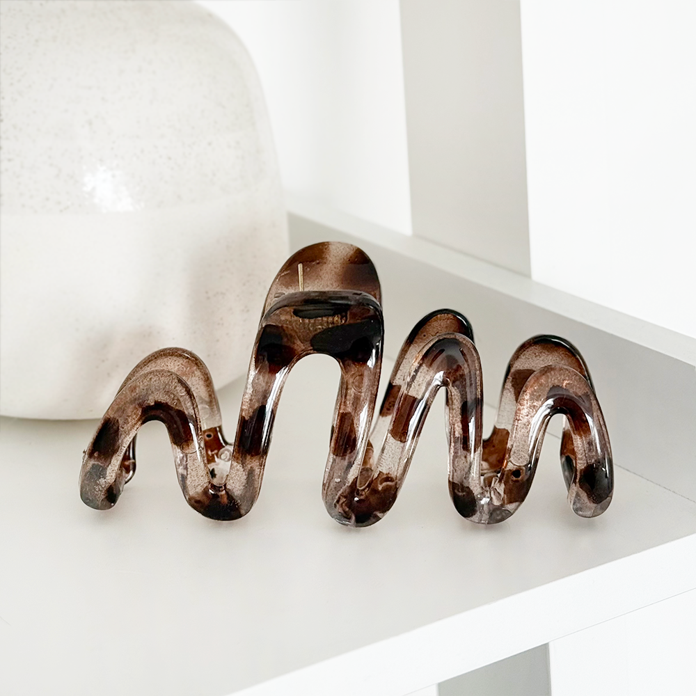 Squiggle Claw Clip - Ivory Tort