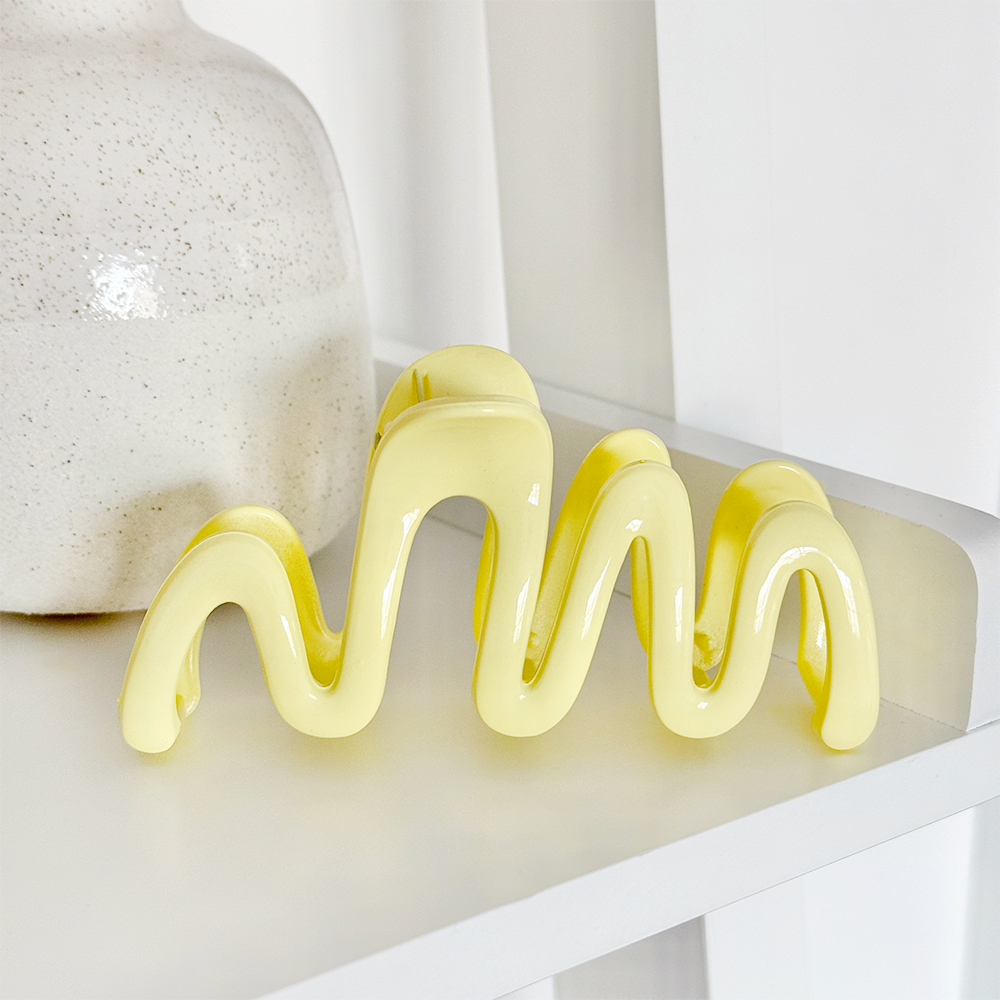 Squiggle Claw Clip - Yellow
