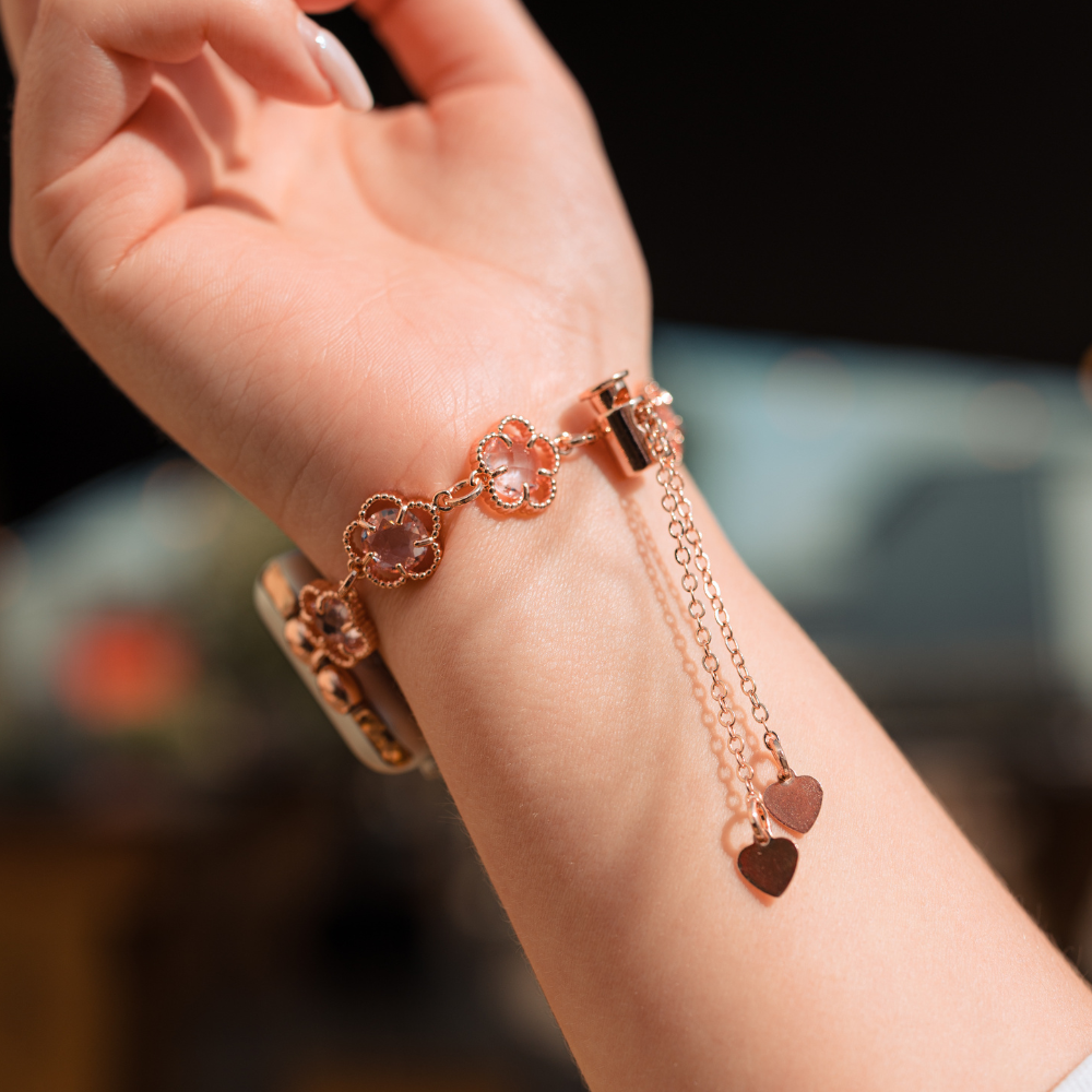 Gül Altın Çiçek Bileklik Apple Watch Kayışı