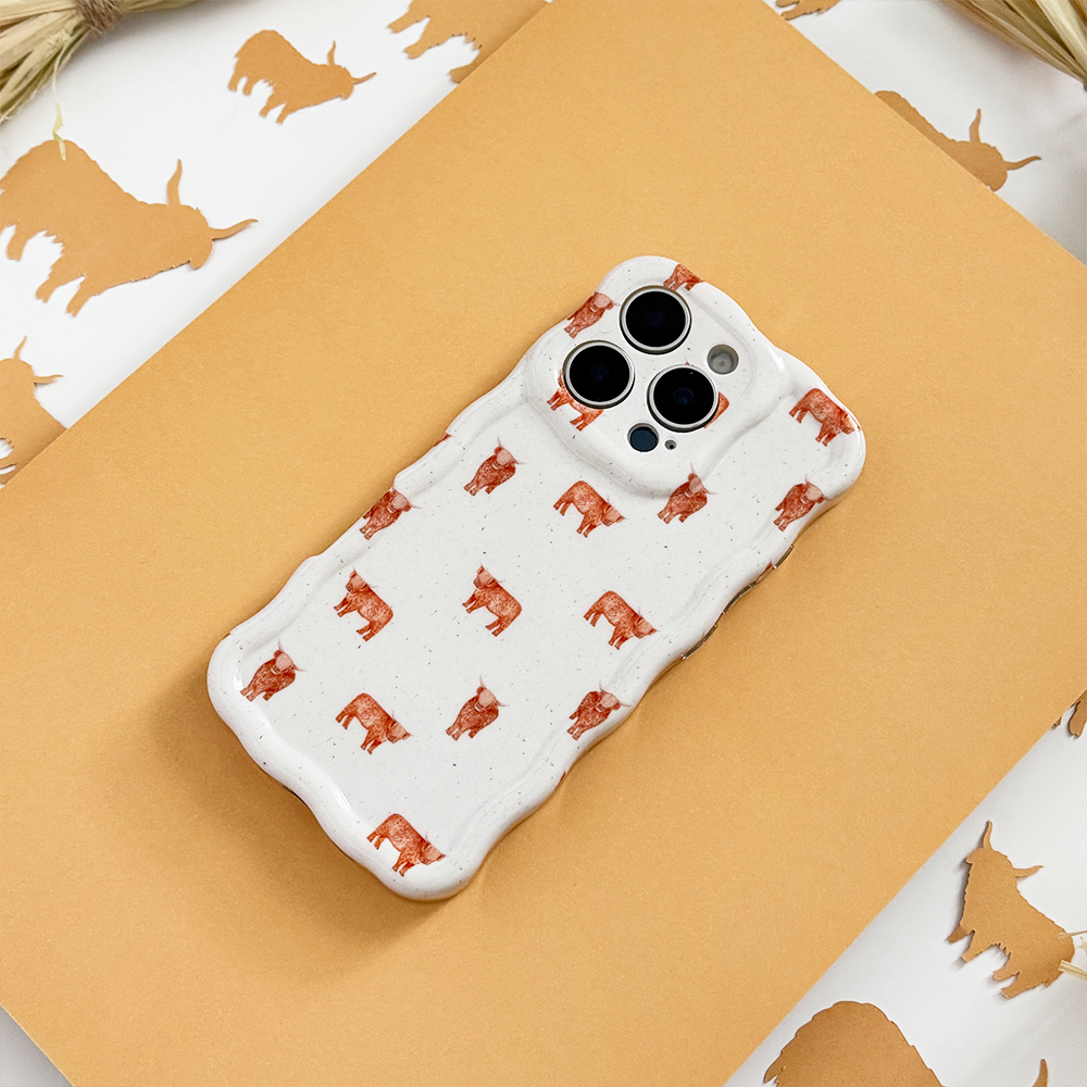 Wavy Phone Case - Highland Cow