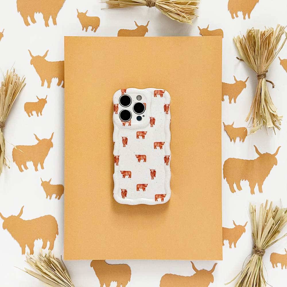 Wavy Phone Case - Highland Cow