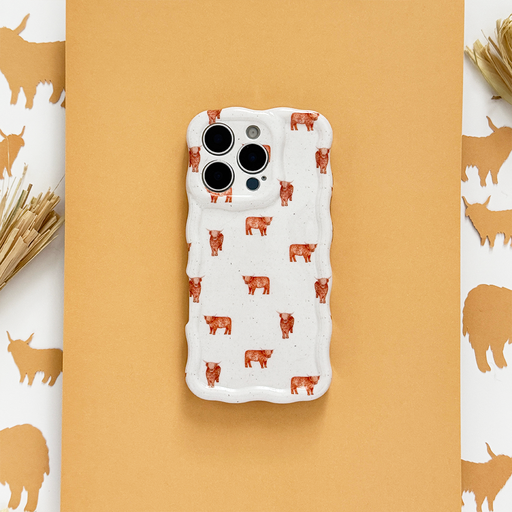 Wavy Phone Case - Highland Cow
