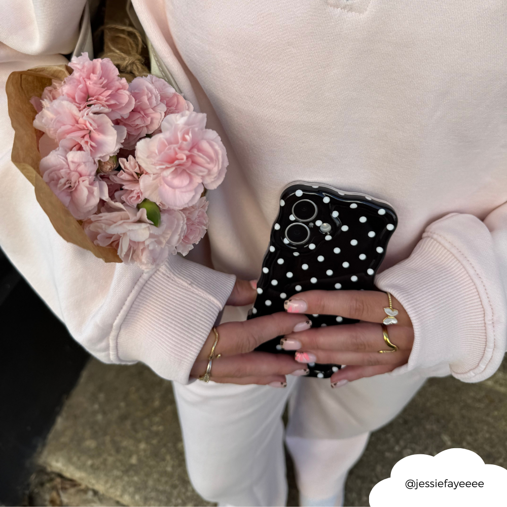 Dalgalı Telefon Kılıfı - Siyah Puantiyeli