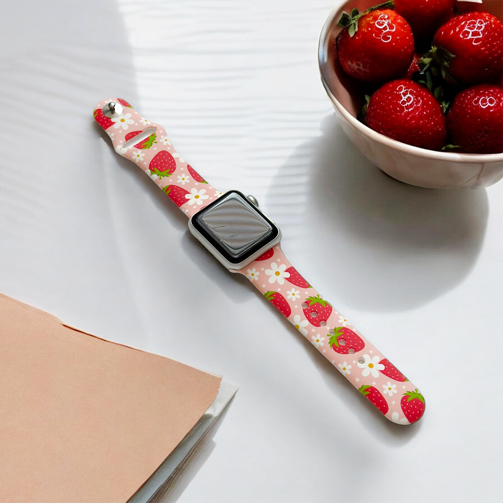 Sevimli Çilek Desenli Apple Watch Kayışı