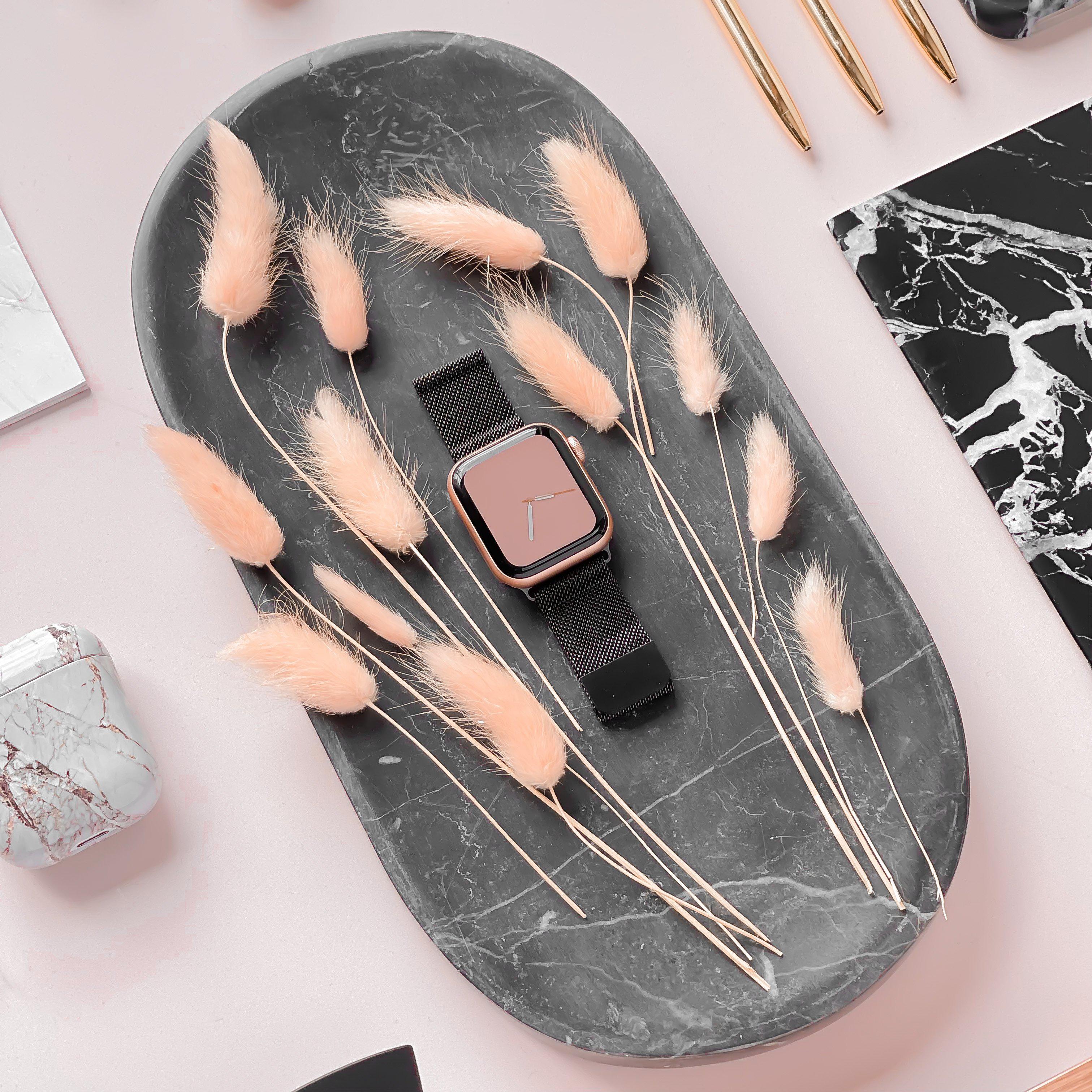 Manyetik Zincirli Apple Watch Kayışı - Siyah