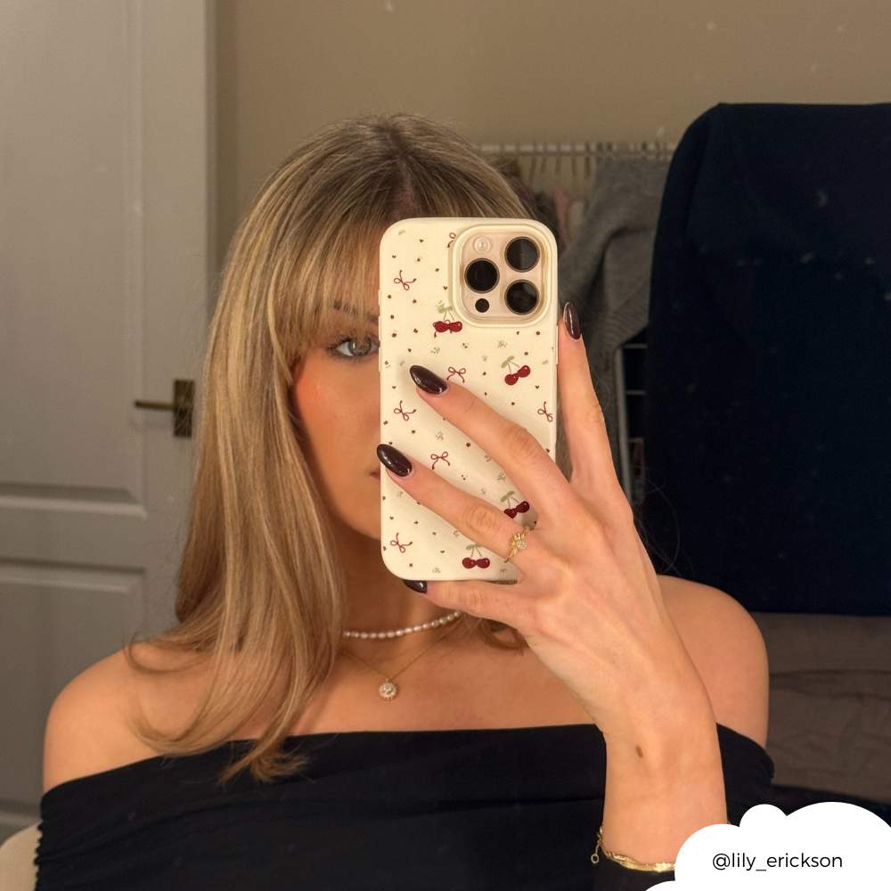 Şirin Kurdeleler ve Kirazlar Desenli Telefon Kılıfı - Yumuşak Beyaz