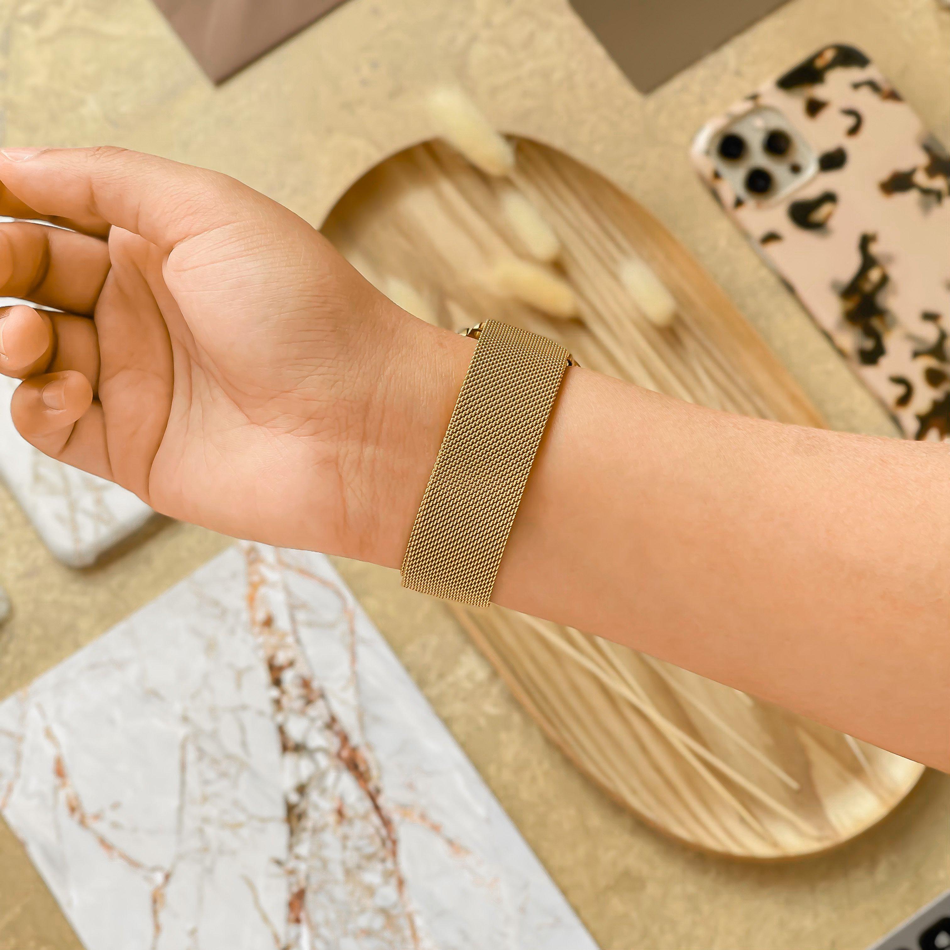 Manyetik Zincirli Apple Watch Kayışı - Altın