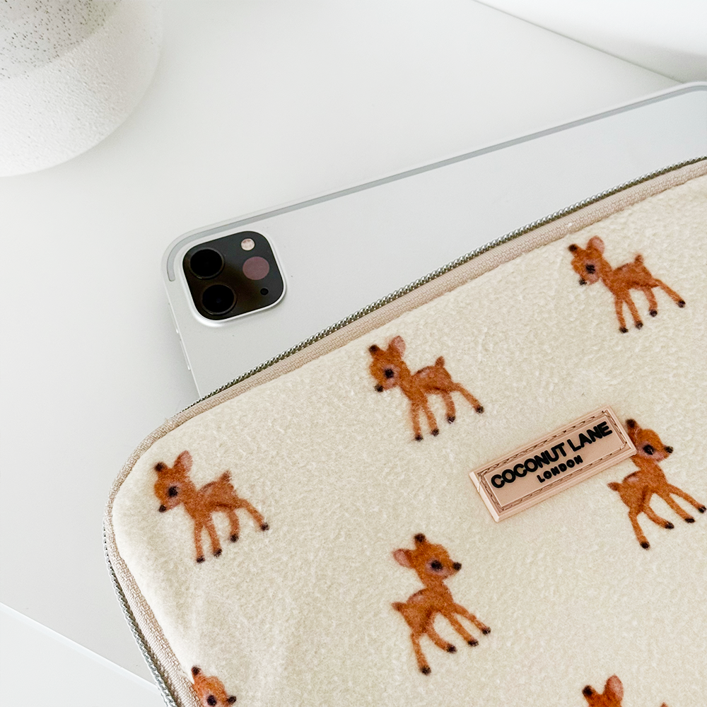 Tüylü Geyik Tüyü iPad Kılıfı