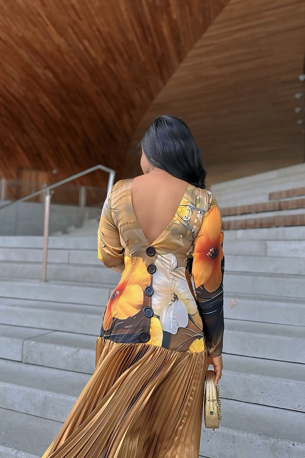 Artistic Print Deep V Pleated Maxi Dress