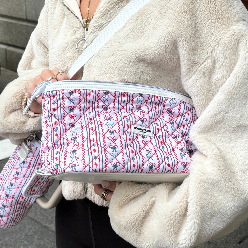 Genişletilebilir Makyaj Çantası - Kapitone "Let It Bow"