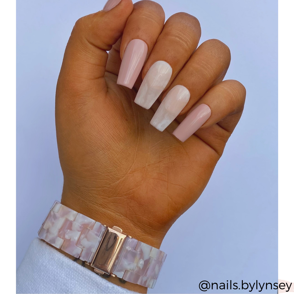 Lüks Gül Rengi Apple Watch Kayışı